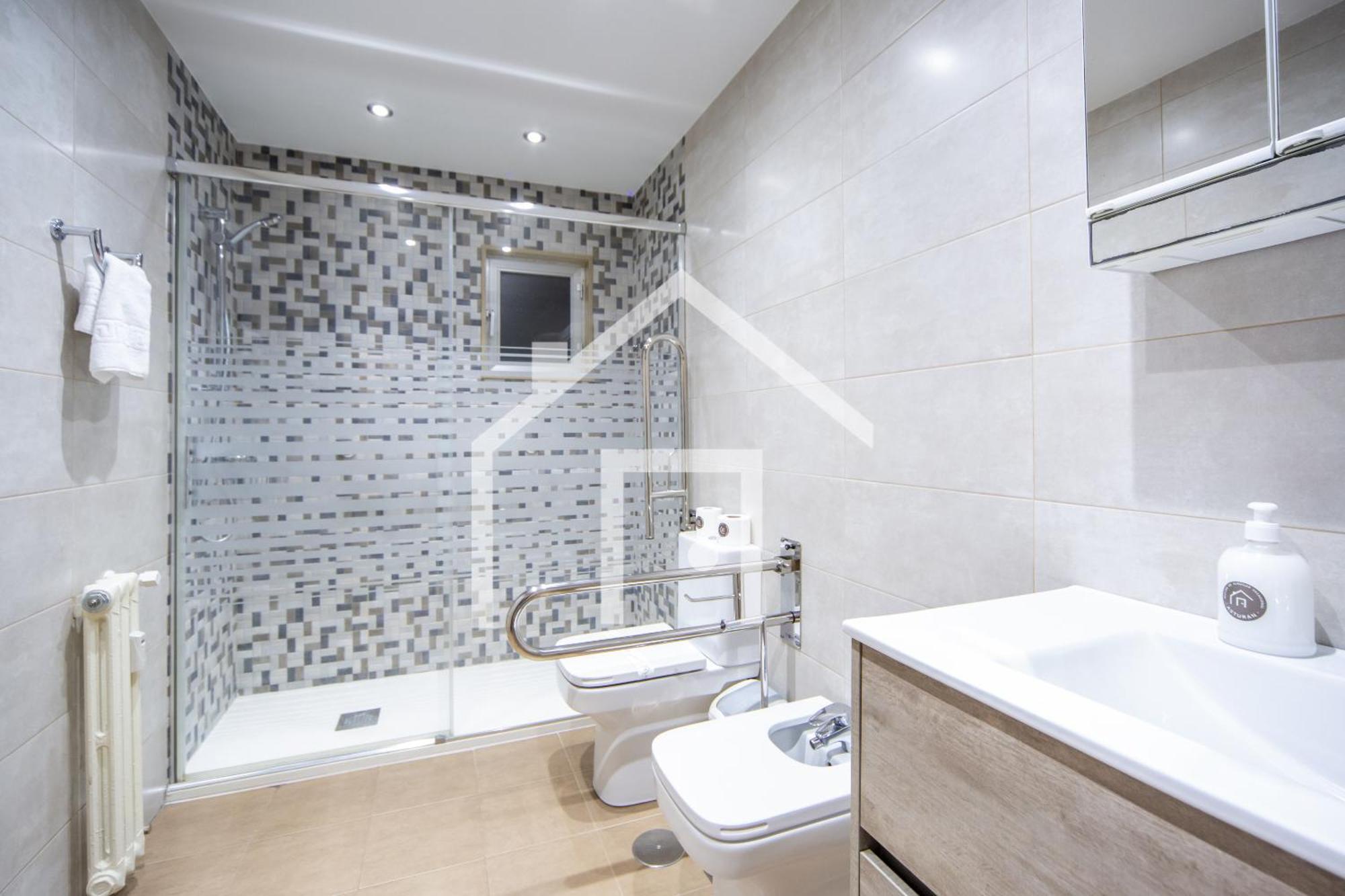 Ferienwohnung Atico Quintana II - Con Terraza, En El Centro Con Wifi Y Garaje Oviédo Exterior foto