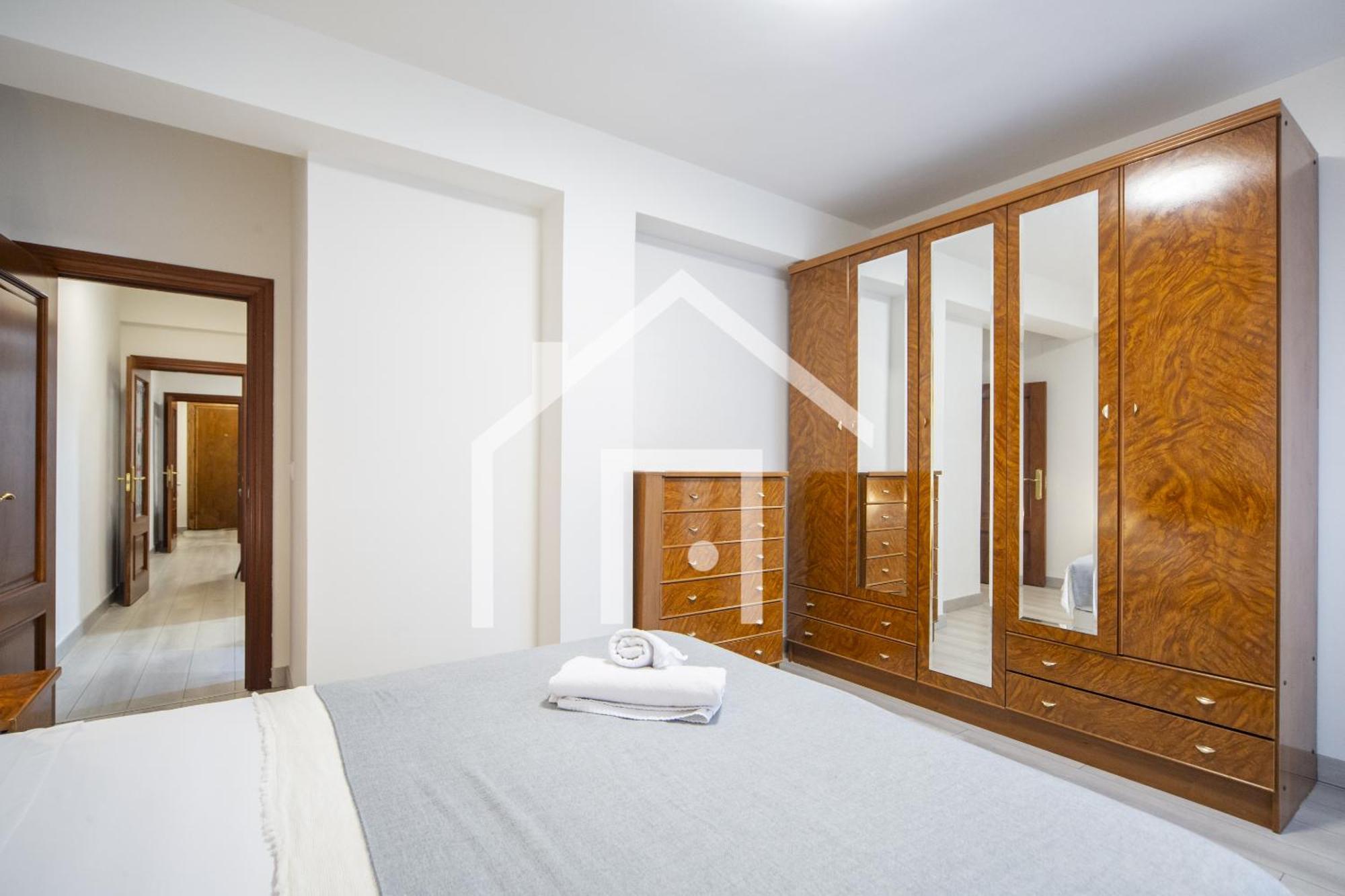 Ferienwohnung Atico Quintana II - Con Terraza, En El Centro Con Wifi Y Garaje Oviédo Exterior foto